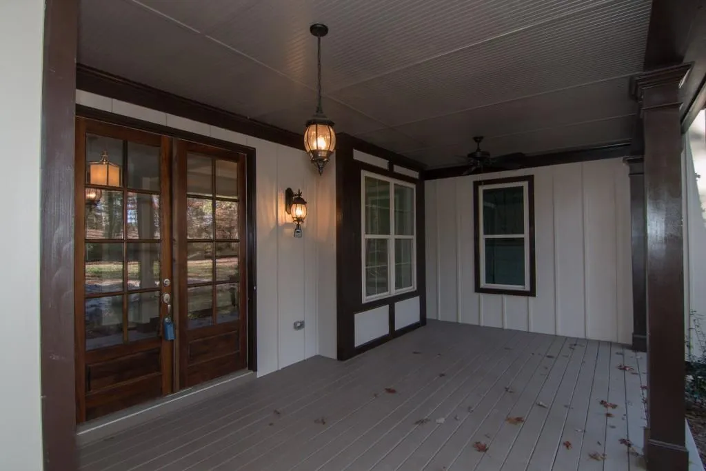 209 N Mill Road, Sandy Springs, Georgia 30328, 4 Bedrooms Bedrooms, ,3 BathroomsBathrooms,Residential,Sold,209 N Mill Road,5617628