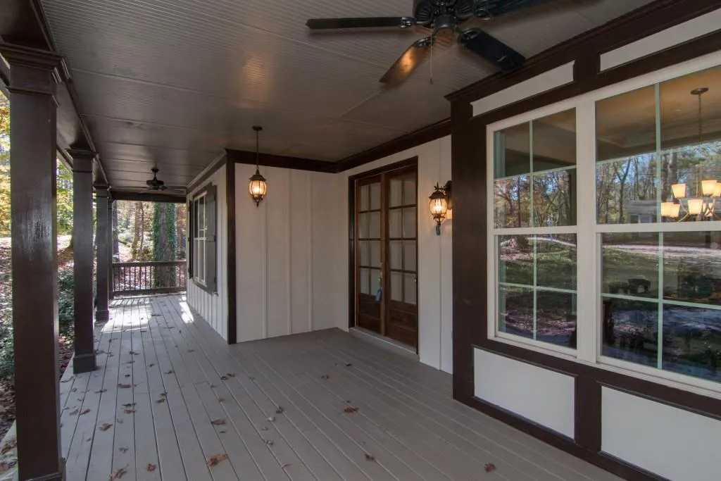 209 N Mill Road, Sandy Springs, Georgia 30328, 4 Bedrooms Bedrooms, ,3 BathroomsBathrooms,Residential,Sold,209 N Mill Road,5617628