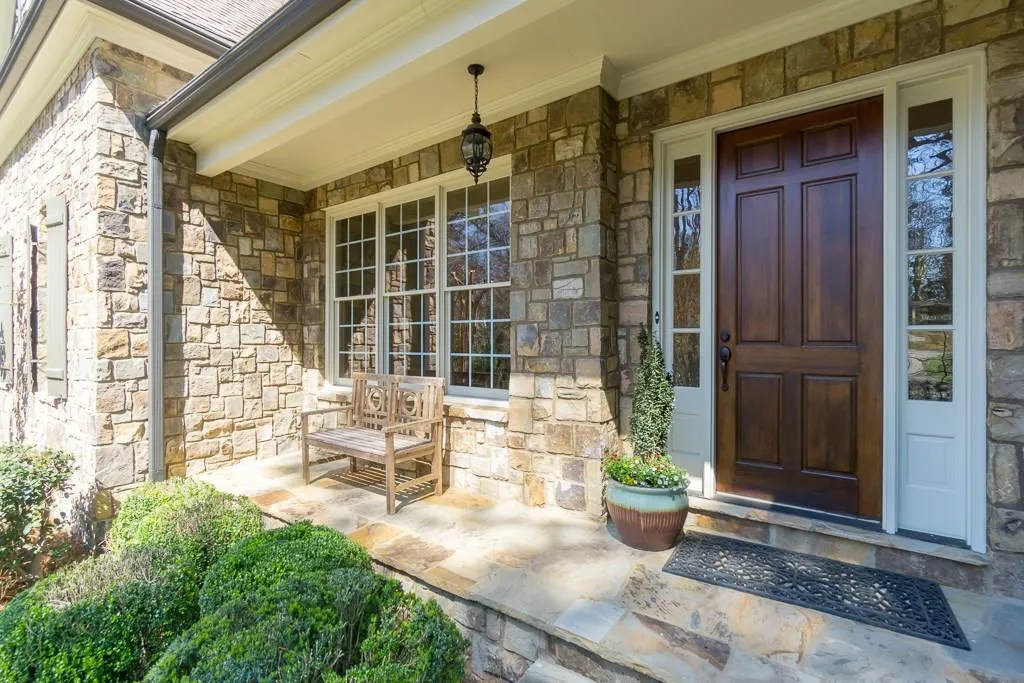 3765 Powers Ferry Road, Atlanta, Georgia 30342, 4 Bedrooms Bedrooms, ,4 BathroomsBathrooms,Residential,Sold,3765 Powers Ferry Road,5980910