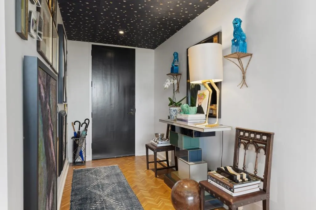 2575 Peachtree Road Ne Unit 14a, Atlanta, Georgia 30305, 2 Bedrooms Bedrooms, ,2 BathroomsBathrooms,Residential,For Sale,2575 Peachtree Road Ne Unit 14a,7619186
