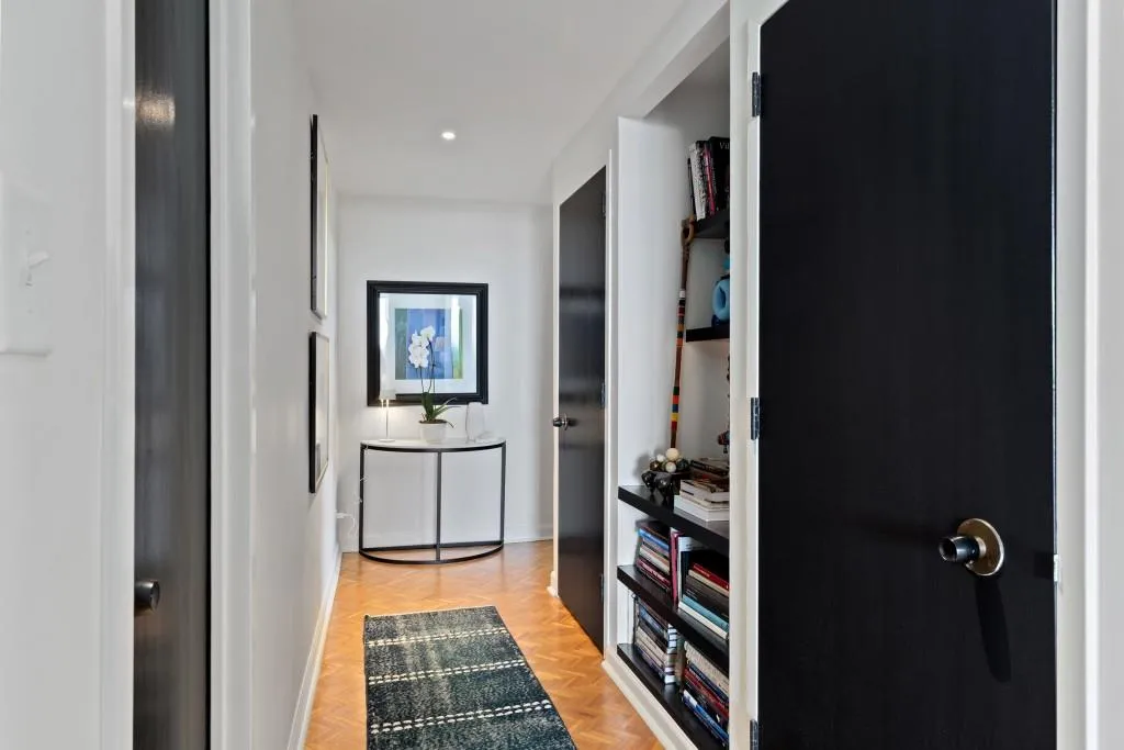 2575 Peachtree Road Ne Unit 14a, Atlanta, Georgia 30305, 2 Bedrooms Bedrooms, ,2 BathroomsBathrooms,Residential,For Sale,2575 Peachtree Road Ne Unit 14a,7619186