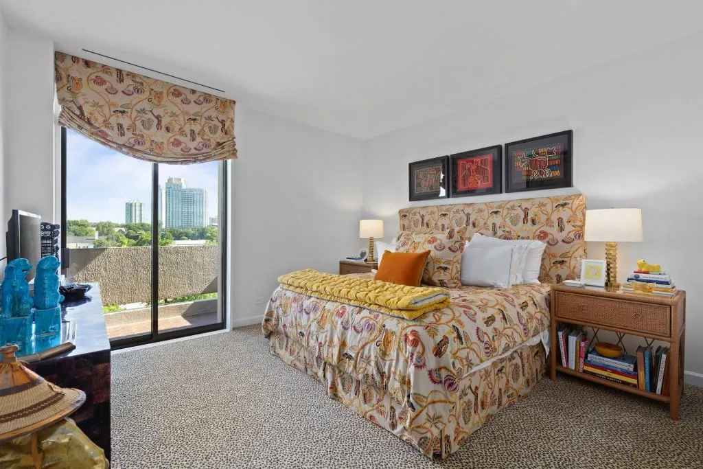 2575 Peachtree Road Ne Unit 14a, Atlanta, Georgia 30305, 2 Bedrooms Bedrooms, ,2 BathroomsBathrooms,Residential,For Sale,2575 Peachtree Road Ne Unit 14a,7619186