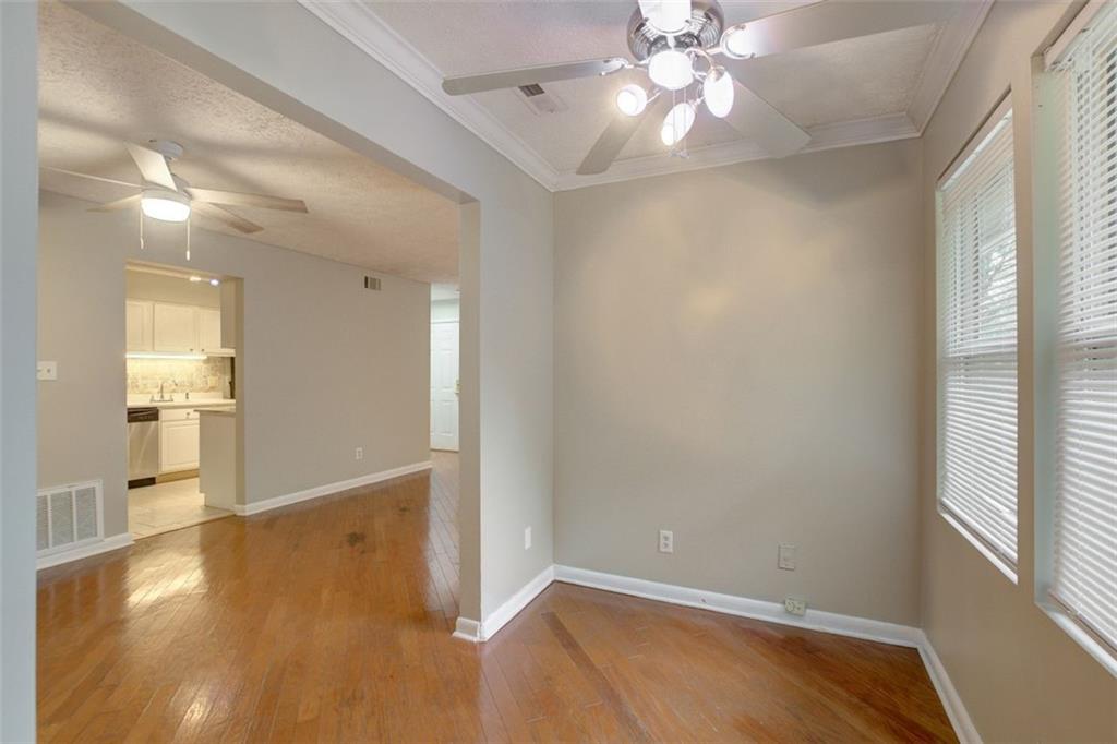 5159 ROSWELL Road Unit 7, Atlanta, Georgia 30342, 1 Bedroom Bedrooms, ,1 BathroomBathrooms,Residential,Sold,5159 ROSWELL Road Unit 7,7287875