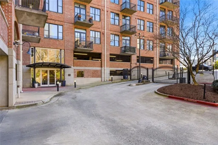 3235 Roswell Road, Atlanta, Georgia 30305