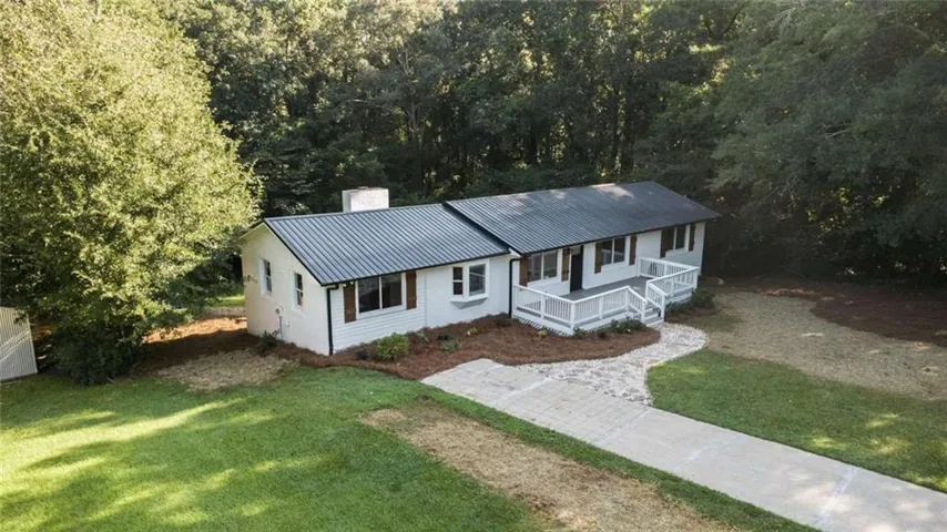 930 Honeysuckle Trail, Winder, Georgia 30680