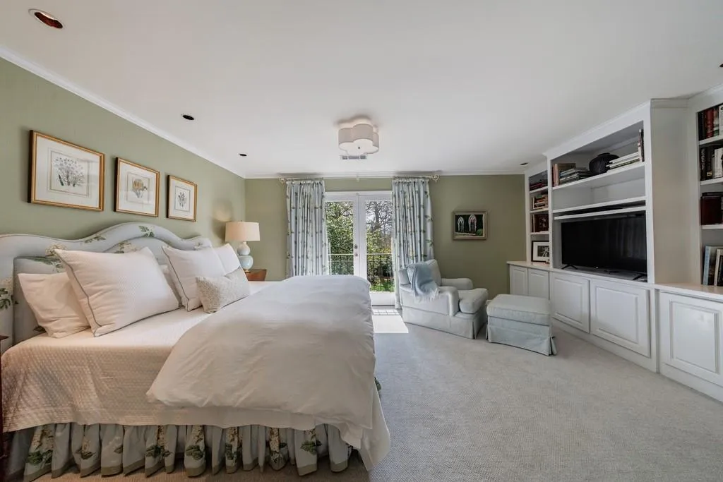 241 Lakeview Avenue Ne, Atlanta, Georgia 30305, 4 Bedrooms Bedrooms, 0 ,3 BathroomsBathrooms,Residential,For Sale,241 Lakeview Avenue Ne,7742483