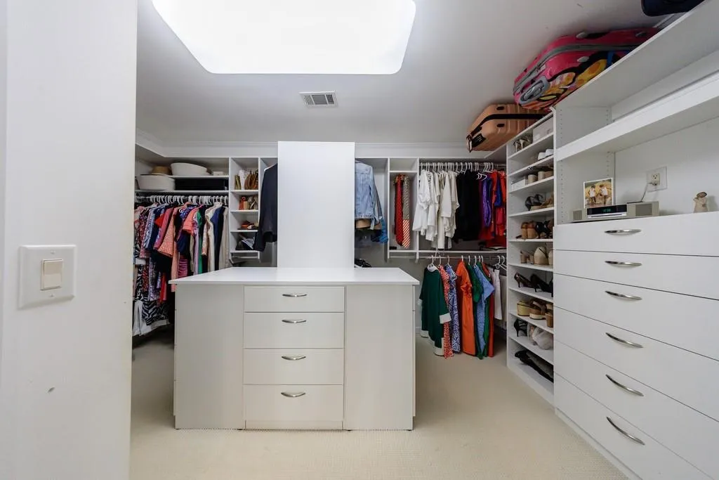 Primary Closet/Laundry