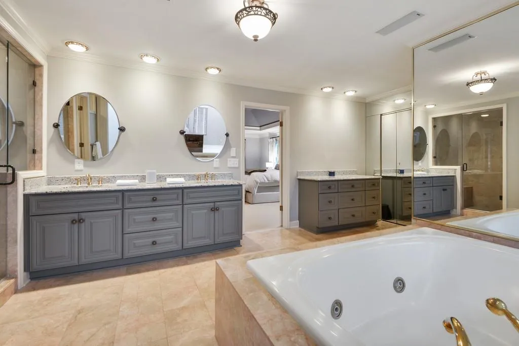 100 Cameron Glen Drive, Sandy Springs, Georgia 30328, 5 Bedrooms Bedrooms, ,4 BathroomsBathrooms,Residential,Sold,100 Cameron Glen Drive,6679678