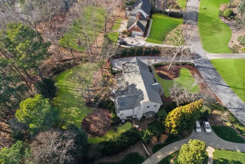 100 Cameron Glen Drive, Sandy Springs, Georgia 30328, 5 Bedrooms Bedrooms, ,4 BathroomsBathrooms,Residential,Sold,100 Cameron Glen Drive,6679678