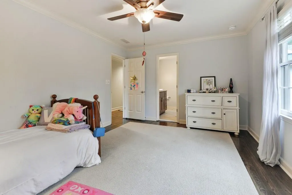 100 Cameron Glen Drive, Sandy Springs, Georgia 30328, 5 Bedrooms Bedrooms, ,4 BathroomsBathrooms,Residential,Sold,100 Cameron Glen Drive,6679678