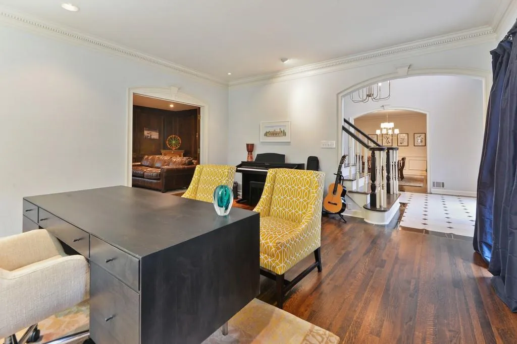 100 Cameron Glen Drive, Sandy Springs, Georgia 30328, 5 Bedrooms Bedrooms, ,4 BathroomsBathrooms,Residential,Sold,100 Cameron Glen Drive,6679678