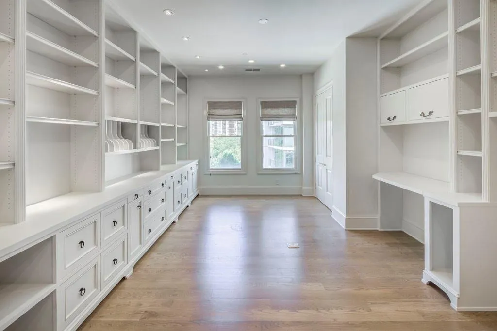 Could be 4th bedroom