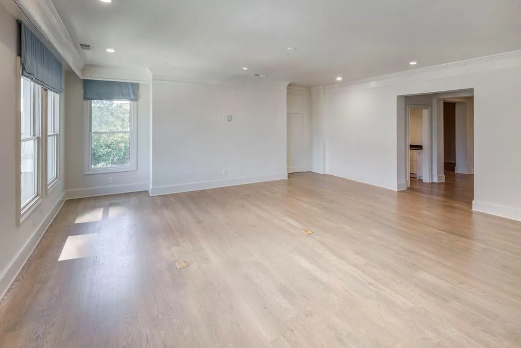 2500 Peachtree Road Nw Unit 606n, Atlanta, Georgia 30305, 4 Bedrooms Bedrooms, ,3 BathroomsBathrooms,Residential,For Sale,2500 Peachtree Road Nw Unit 606n,7646339