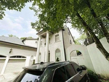 4288 Olde Mill Lane Ne, Atlanta, Georgia 30342, 5 Bedrooms Bedrooms, ,4 BathroomsBathrooms,Residential,For Sale,4288 Olde Mill Lane Ne,7646216