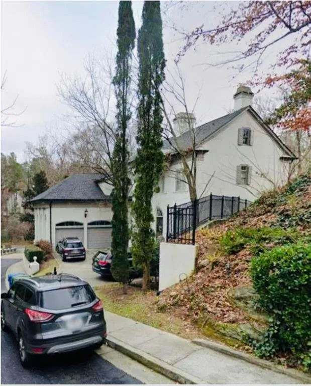 4288 Olde Mill Lane Ne, Atlanta, Georgia 30342, 5 Bedrooms Bedrooms, ,4 BathroomsBathrooms,Residential,For Sale,4288 Olde Mill Lane Ne,7646216