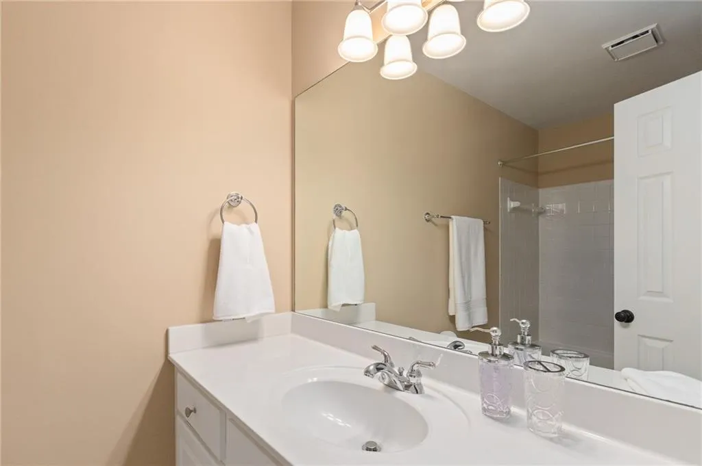 103 Mount Vernon Circle, Atlanta, Georgia 30338, 2 Bedrooms Bedrooms, ,2 BathroomsBathrooms,Residential,Sold,103 Mount Vernon Circle,6695029