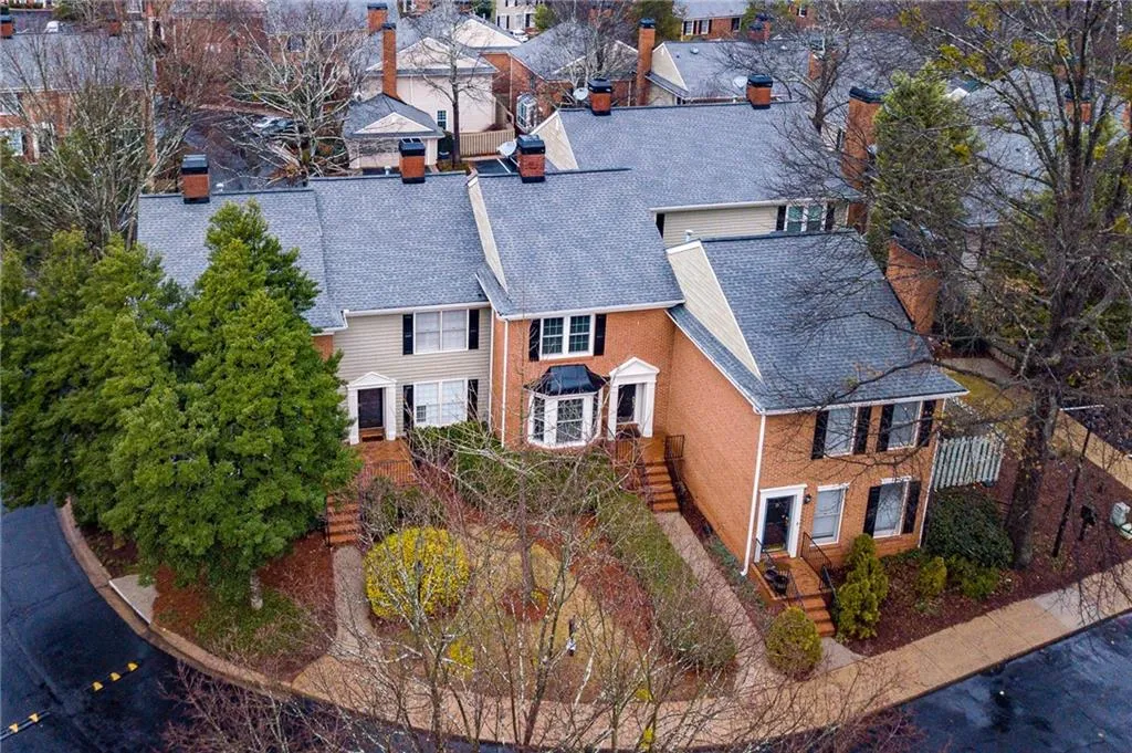 103 Mount Vernon Circle, Atlanta, Georgia 30338, 2 Bedrooms Bedrooms, ,2 BathroomsBathrooms,Residential,Sold,103 Mount Vernon Circle,6695029