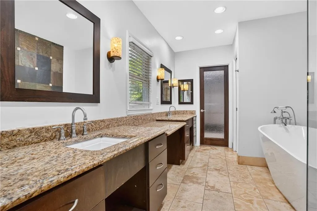 1190 W Wesley Road Nw, Atlanta, Georgia 30327, 5 Bedrooms Bedrooms, 0 ,4 BathroomsBathrooms,Land,For Sale,1190 W Wesley Road Nw,7753415