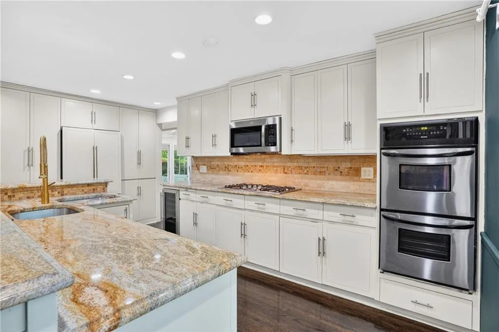 1190 W Wesley Road Nw, Atlanta, Georgia 30327, 5 Bedrooms Bedrooms, 0 ,4 BathroomsBathrooms,Land,For Sale,1190 W Wesley Road Nw,7753415