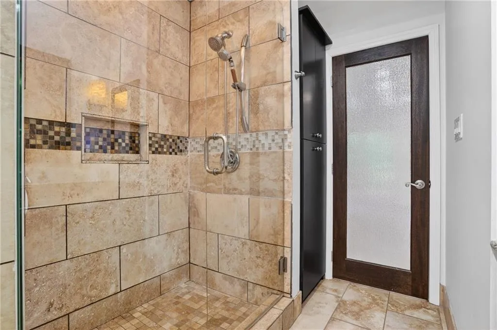 1190 W Wesley Road Nw, Atlanta, Georgia 30327, 5 Bedrooms Bedrooms, 0 ,4 BathroomsBathrooms,Land,For Sale,1190 W Wesley Road Nw,7753415
