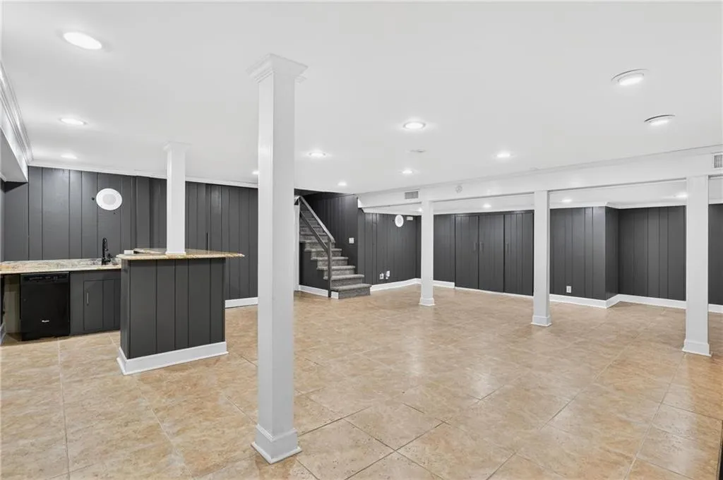 1190 W Wesley Road Nw, Atlanta, Georgia 30327, 5 Bedrooms Bedrooms, 0 ,4 BathroomsBathrooms,Land,For Sale,1190 W Wesley Road Nw,7753415