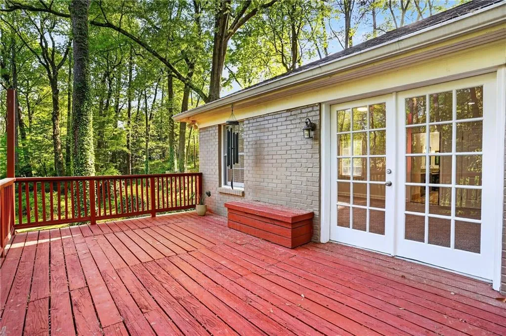1190 W Wesley Road Nw, Atlanta, Georgia 30327, 5 Bedrooms Bedrooms, 0 ,4 BathroomsBathrooms,Land,For Sale,1190 W Wesley Road Nw,7753415