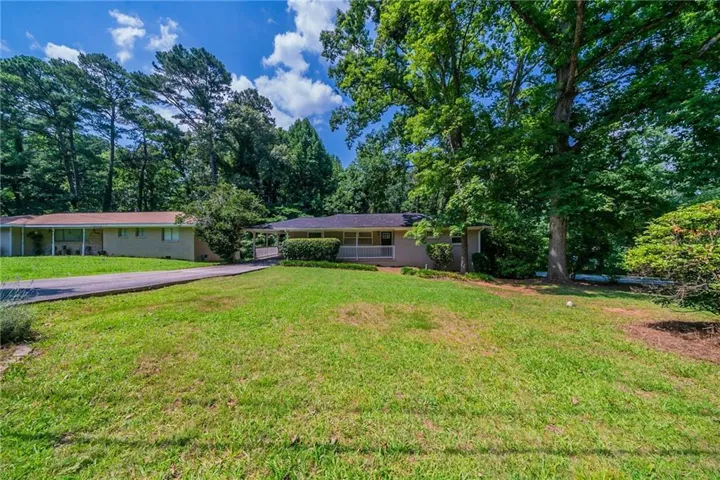 3904 W Hilda Circle, Decatur, Georgia 30035