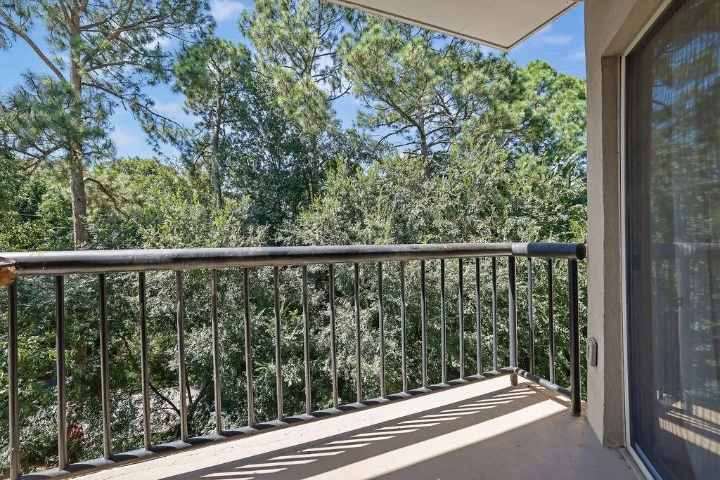1 Biscayne Drive Nw Unit 304, Atlanta, Georgia 30309, 1 Bedroom Bedrooms, ,1 BathroomBathrooms,Residential,For Sale,1 Biscayne Drive Nw Unit 304,7640356