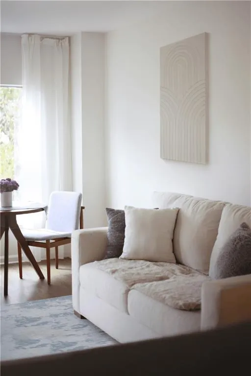 1 Biscayne Drive Nw Unit 304, Atlanta, Georgia 30309, 1 Bedroom Bedrooms, ,1 BathroomBathrooms,Residential,For Sale,1 Biscayne Drive Nw Unit 304,7640356