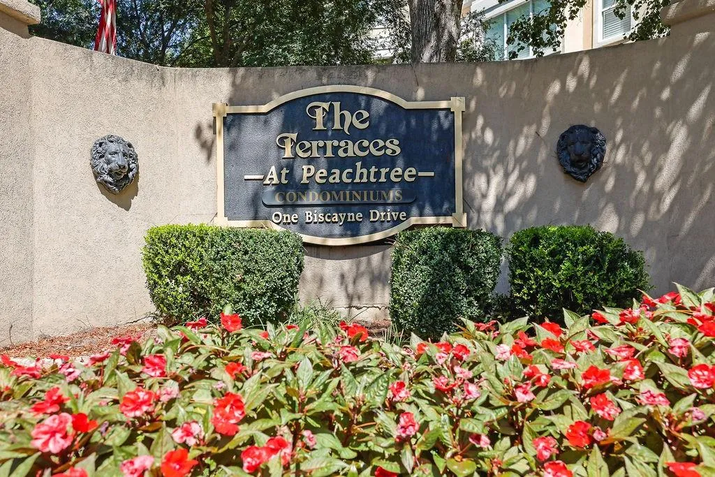 1 Biscayne Drive Nw Unit 304, Atlanta, Georgia 30309, 1 Bedroom Bedrooms, ,1 BathroomBathrooms,Residential,For Sale,1 Biscayne Drive Nw Unit 304,7640356