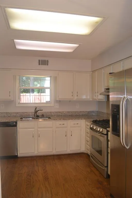 203 Wedgewood Way, Sandy Springs, Georgia 30350, 2 Bedrooms Bedrooms, ,2 BathroomsBathrooms,Residential,Sold,203 Wedgewood Way,5711030