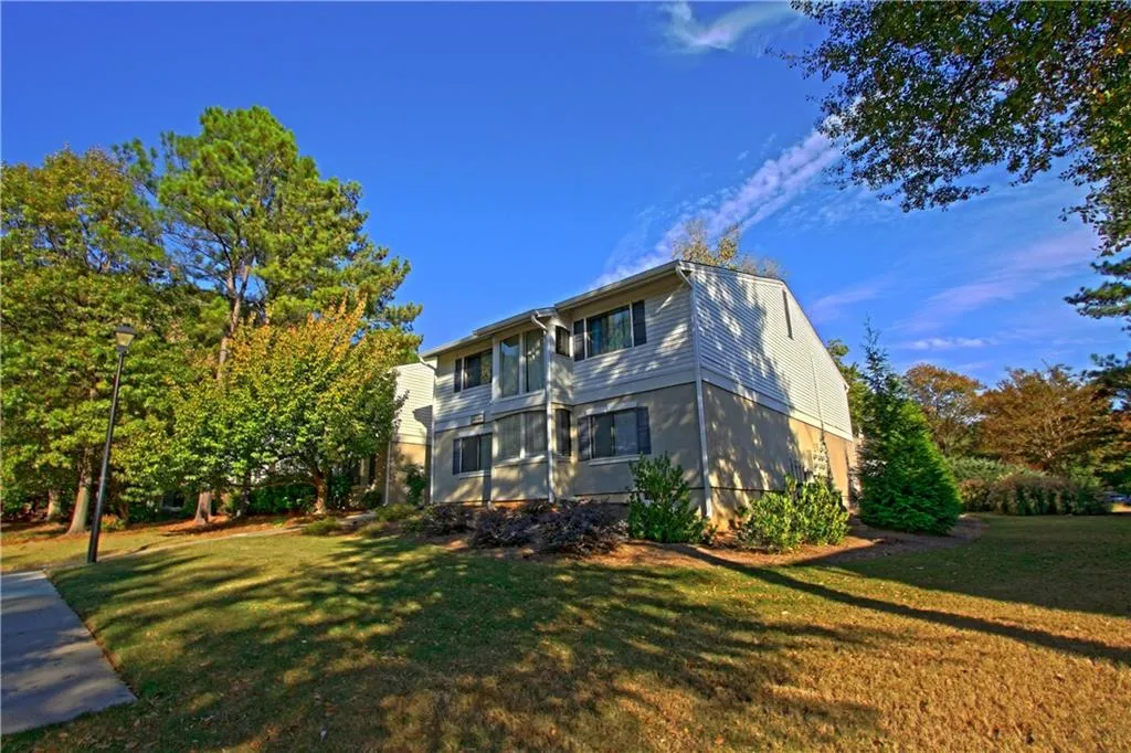 1403 Wingate Way, Sandy Springs, Georgia 30350, 1 Bedroom Bedrooms, ,1 BathroomBathrooms,Residential,Sold,1403 Wingate Way,5959373