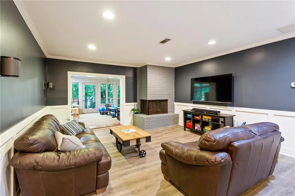430 Huntcliff Green, Sandy Springs, Georgia 30350, 4 Bedrooms Bedrooms, ,4 BathroomsBathrooms,Residential,Sold,430 Huntcliff Green,6791309