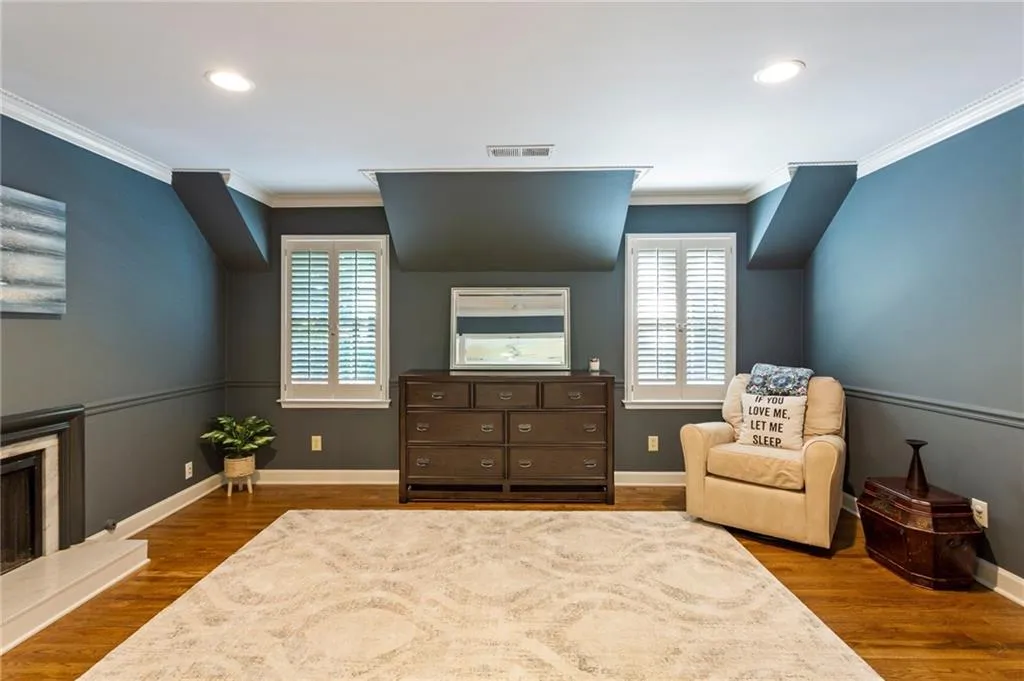 430 Huntcliff Green, Sandy Springs, Georgia 30350, 4 Bedrooms Bedrooms, ,4 BathroomsBathrooms,Residential,Sold,430 Huntcliff Green,6791309