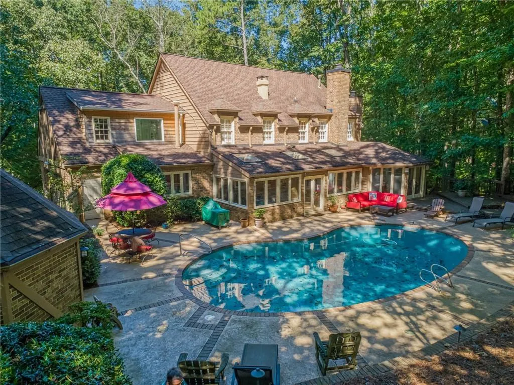 430 Huntcliff Green, Sandy Springs, Georgia 30350, 4 Bedrooms Bedrooms, ,4 BathroomsBathrooms,Residential,Sold,430 Huntcliff Green,6791309