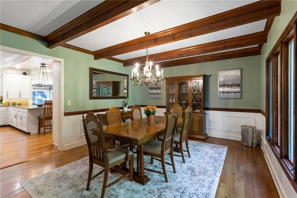 430 Huntcliff Green, Sandy Springs, Georgia 30350, 4 Bedrooms Bedrooms, ,4 BathroomsBathrooms,Residential,Sold,430 Huntcliff Green,6791309