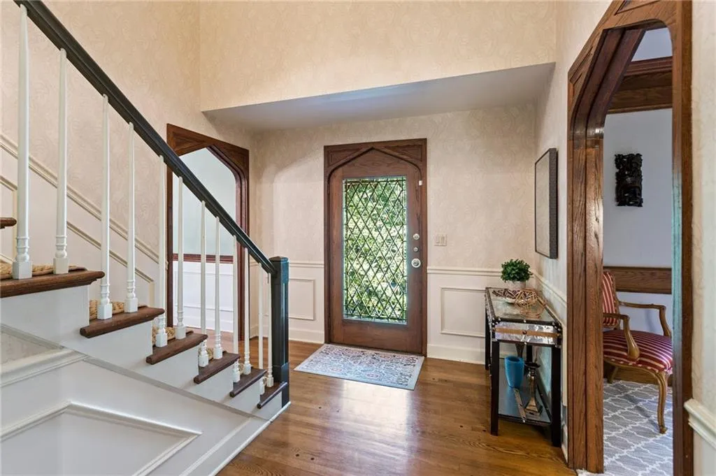 430 Huntcliff Green, Sandy Springs, Georgia 30350, 4 Bedrooms Bedrooms, ,4 BathroomsBathrooms,Residential,Sold,430 Huntcliff Green,6791309