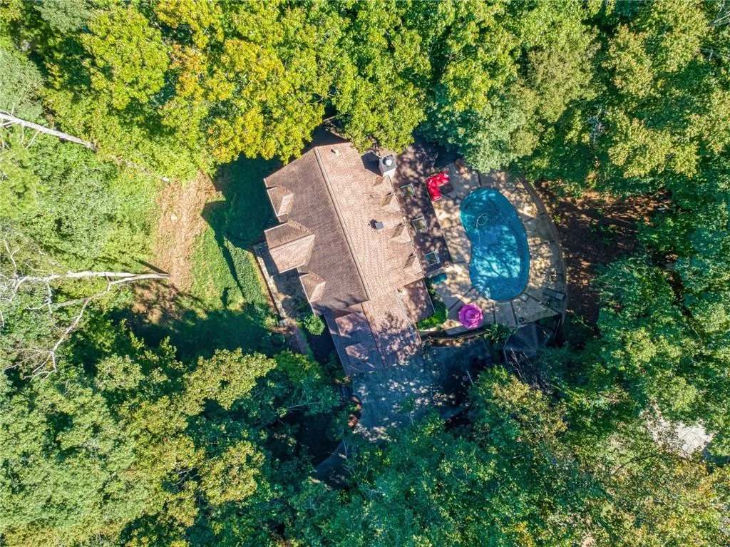 430 Huntcliff Green, Sandy Springs, Georgia 30350, 4 Bedrooms Bedrooms, ,4 BathroomsBathrooms,Residential,Sold,430 Huntcliff Green,6791309