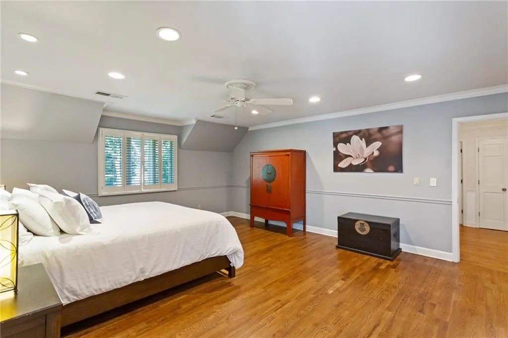 430 Huntcliff Green, Sandy Springs, Georgia 30350, 4 Bedrooms Bedrooms, ,4 BathroomsBathrooms,Residential,Sold,430 Huntcliff Green,6791309