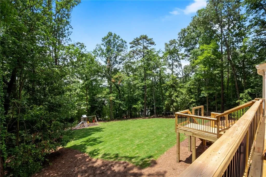 1650 Chevron Way, Sandy Springs, Georgia 30350, 4 Bedrooms Bedrooms, ,3 BathroomsBathrooms,Residential,Sold,1650 Chevron Way,6735952