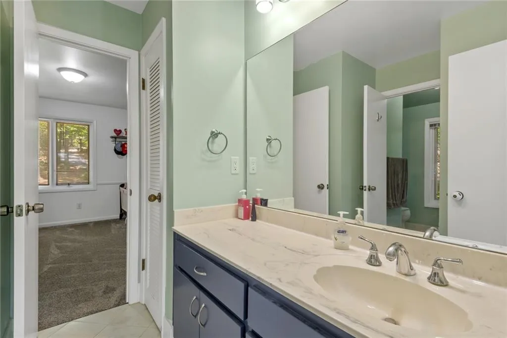 1650 Chevron Way, Sandy Springs, Georgia 30350, 4 Bedrooms Bedrooms, ,3 BathroomsBathrooms,Residential,Sold,1650 Chevron Way,6735952