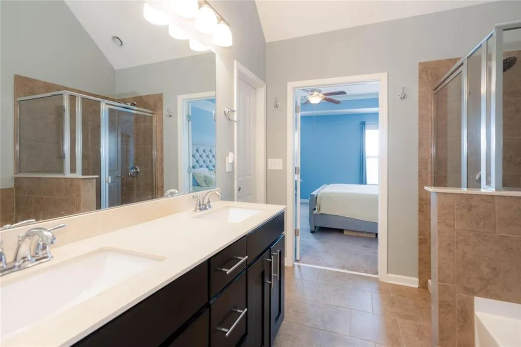 7600 Stoneridge Drive, Atlanta, Georgia 30328, 3 Bedrooms Bedrooms, ,3 BathroomsBathrooms,Residential,Sold,7600 Stoneridge Drive,7243430