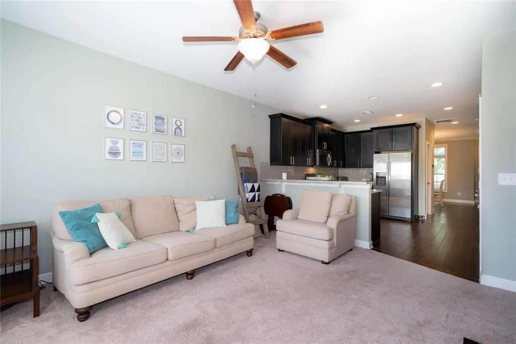 7600 Stoneridge Drive, Atlanta, Georgia 30328, 3 Bedrooms Bedrooms, ,3 BathroomsBathrooms,Residential,Sold,7600 Stoneridge Drive,7243430