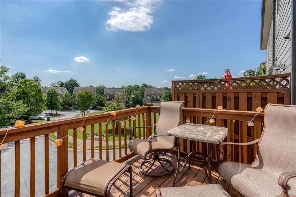 7600 Stoneridge Drive, Atlanta, Georgia 30328, 3 Bedrooms Bedrooms, ,3 BathroomsBathrooms,Residential,Sold,7600 Stoneridge Drive,7243430