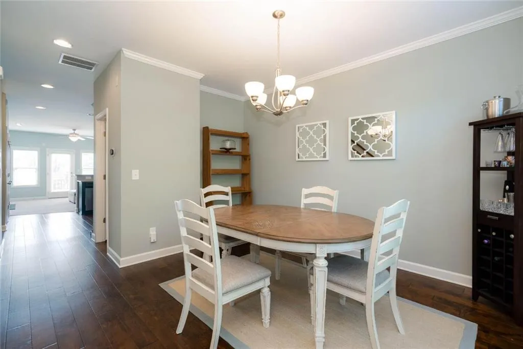 7600 Stoneridge Drive, Atlanta, Georgia 30328, 3 Bedrooms Bedrooms, ,3 BathroomsBathrooms,Residential,Sold,7600 Stoneridge Drive,7243430