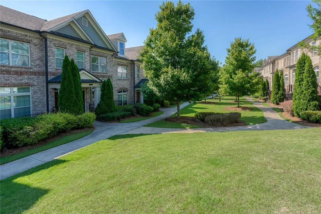 7600 Stoneridge Drive, Atlanta, Georgia 30328, 3 Bedrooms Bedrooms, ,3 BathroomsBathrooms,Residential,Sold,7600 Stoneridge Drive,7243430
