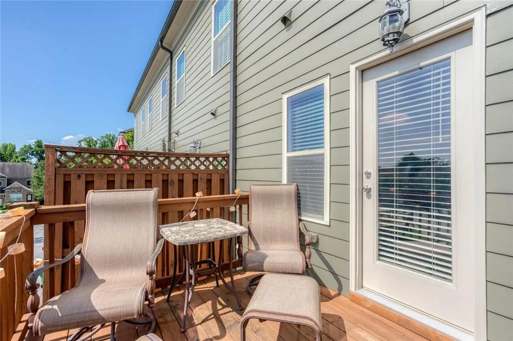 7600 Stoneridge Drive, Atlanta, Georgia 30328, 3 Bedrooms Bedrooms, ,3 BathroomsBathrooms,Residential,Sold,7600 Stoneridge Drive,7243430