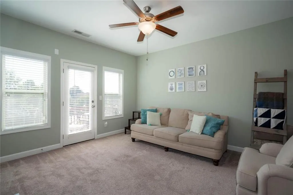 7600 Stoneridge Drive, Atlanta, Georgia 30328, 3 Bedrooms Bedrooms, ,3 BathroomsBathrooms,Residential,Sold,7600 Stoneridge Drive,7243430