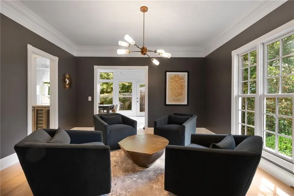 1533 Barrington Court Nw, Atlanta, Georgia 30327, 4 Bedrooms Bedrooms, ,3 BathroomsBathrooms,Residential,For Sale,1533 Barrington Court Nw,7615476