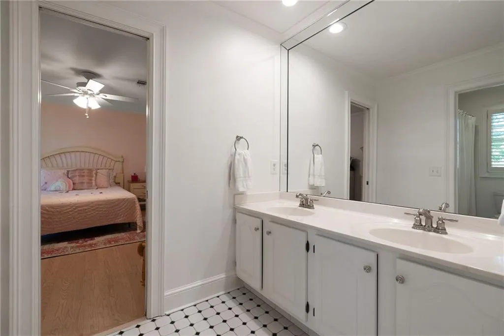 1533 Barrington Court Nw, Atlanta, Georgia 30327, 4 Bedrooms Bedrooms, ,3 BathroomsBathrooms,Residential,For Sale,1533 Barrington Court Nw,7615476